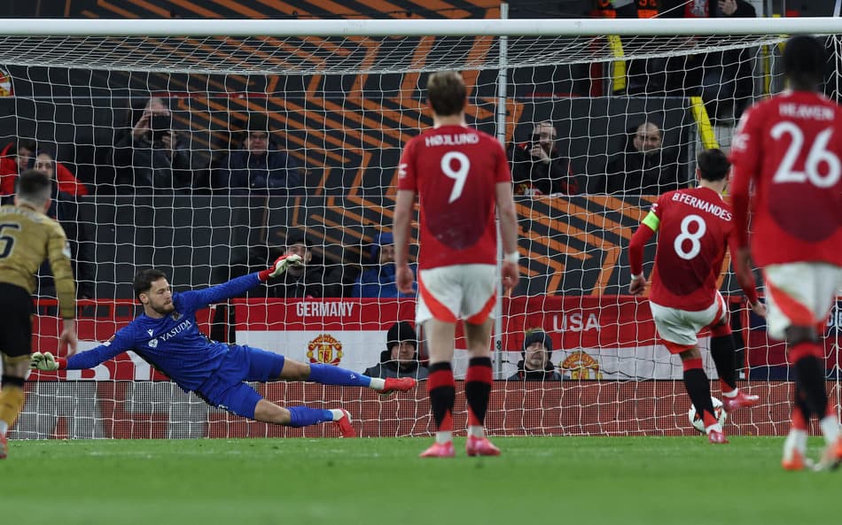 AFP__20250313__372A6MW__v1__HighRes__FblEurC3ManUtdRealSociedad-scaled-aspect-ratio-512-320