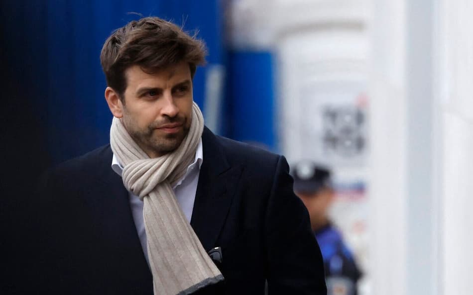Piqué chora ao se defender em processo judicial; entenda