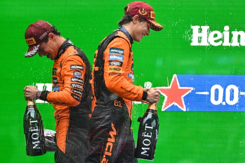 AUTO-PRIX-F1-CHN-PODIUM