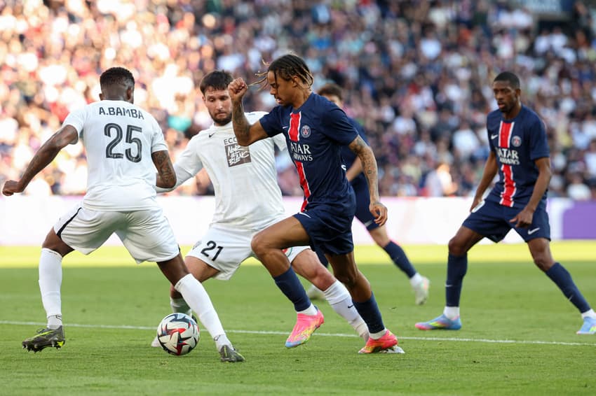 FBL-FRA-LIGUE1-PSG-ANGERS