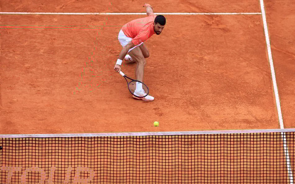 Três anos depois, Djokovic volta a perder na estreia no saibro em Masters 1000