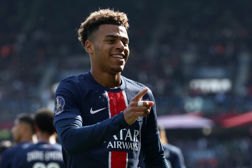 Doue comemora gol do PSG ontra o Le Havre
