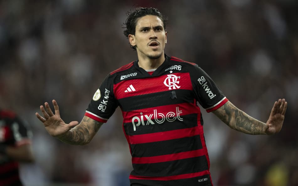 Sete meses após grave lesão, Pedro volta a ser relacionado pelo Flamengo