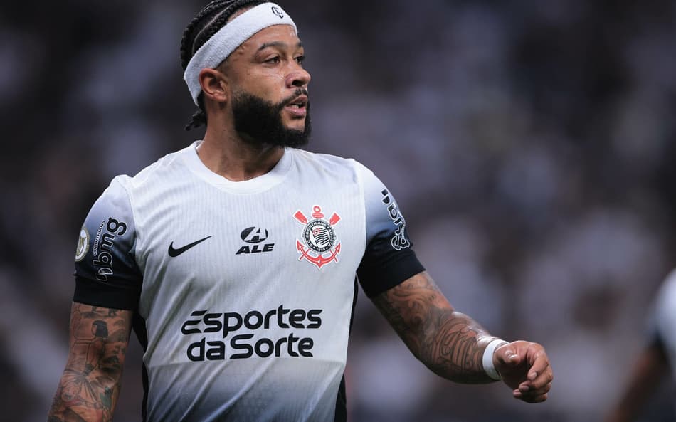 Atitude de Memphis é criticada por jornal holandês: ‘Brincadeira infantil’