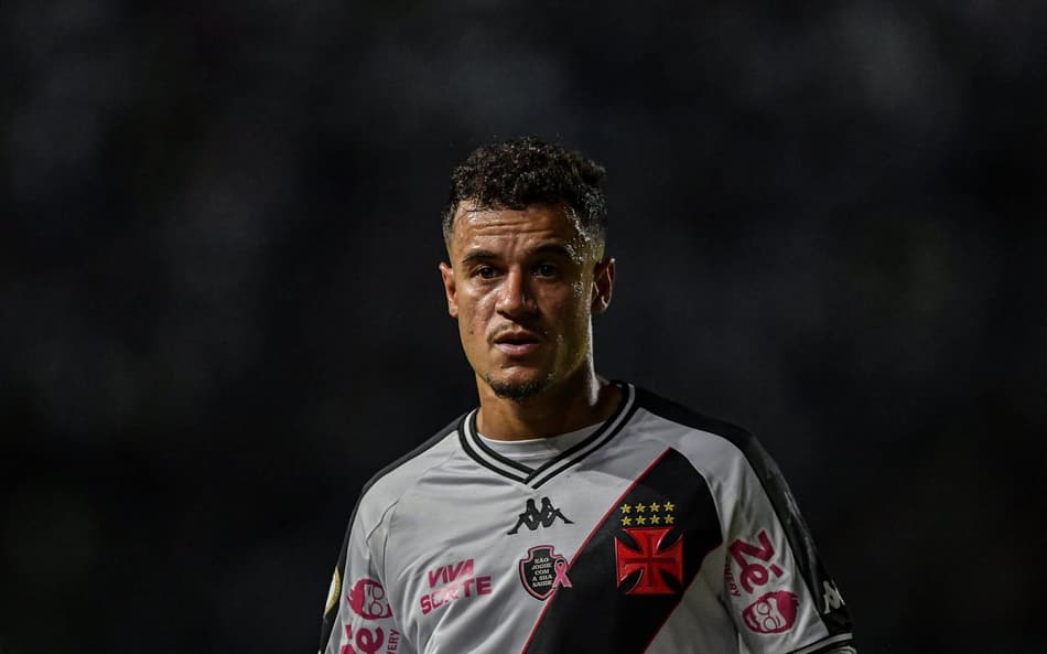 Coutinho treina e deve estar à disposição do Vasco na estreia do Brasileirão