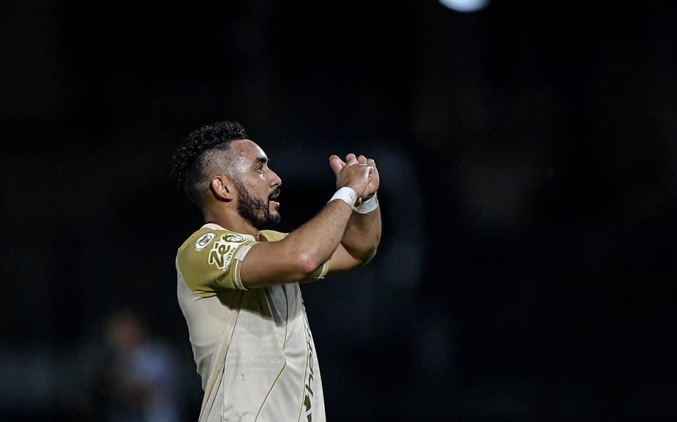 Vasco faz proposta para contar com Payet até o fim da temporada