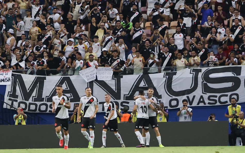 ANÁLISE: Carille entrega o que prometeu no primeiro desafio pelo Vasco