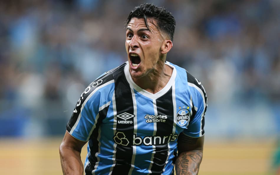 Pavon assume titularidade no Grêmio e ganha confiança de Quinteros: ‘Estou muito feliz’