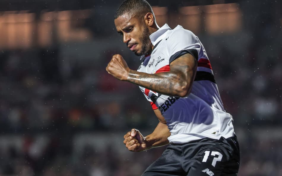 São Paulo vence São Bernardo e garante mando na decisão do Paulistão