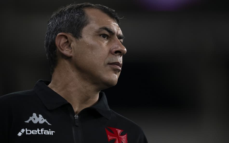 Santos reencontra Fábio Carille na estreia do Brasileirão contra o Vasco