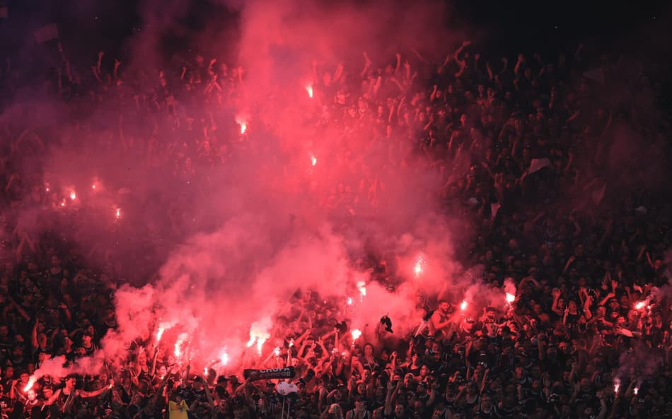 Torcidas do Corinthians são punidas por incidentes na final do Paulistão