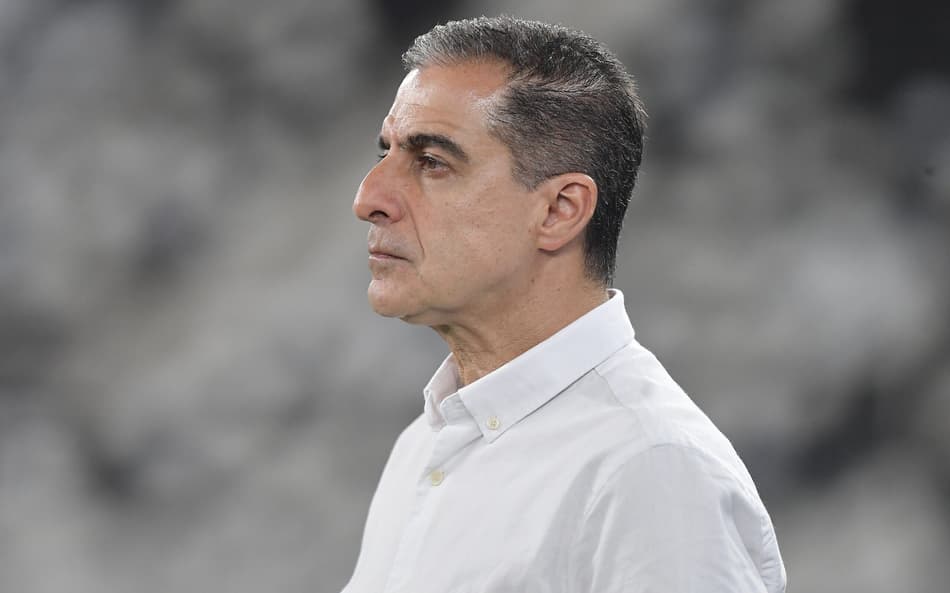 Veja na íntegra a coletiva de Renato Paiva, técnico do Botafogo