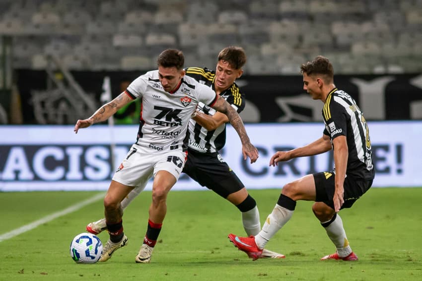 Atlético-MG x Vitória (Foto: Fernando Moreno/AGIF)