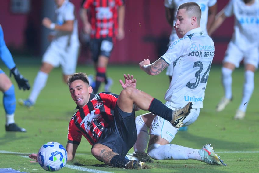 Gustavo Mosquito em Vitória x Grêmio Foto: Walmir Cirne/AGIF