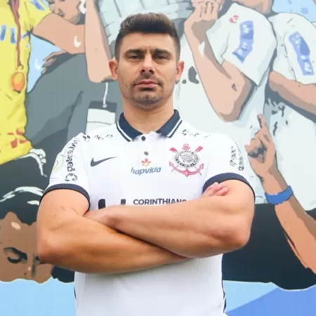O ex-meia Alex Meschini, com passagens marcantes por Inter e Corinthians, foi anunciado pelo SporTV como novo comentarista da emissora. Ele estreia na nova função nesta quinta-feira (3), no programa Troca de Passes. O ex-meia Alex Meschini, com passagens marcantes por Inter e Corinthians, foi anunciado pelo SporTV como novo comentarista da emissora. Ele estreia na nova função nesta quinta-feira (3), no programa Troca de Passes.