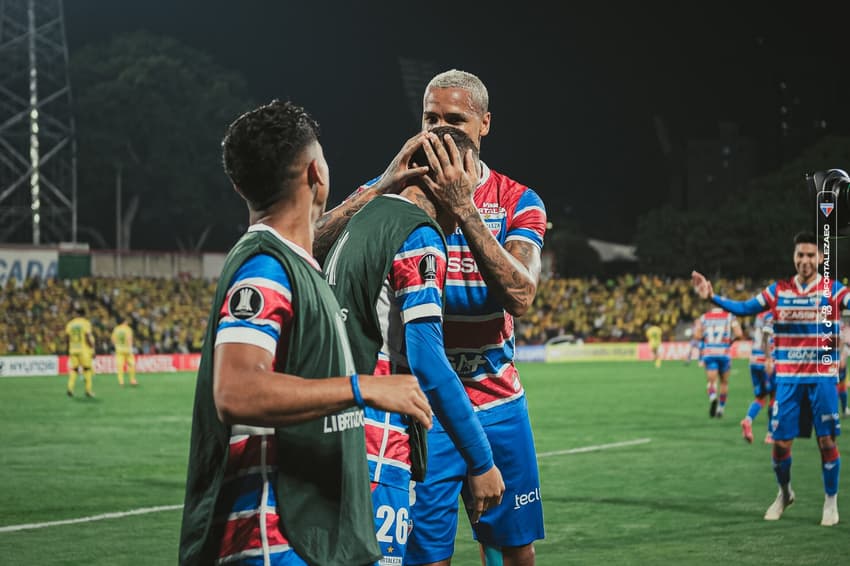 Partida entre Atlético Bucaramanga e Fortaleza, pela Copa Libertadores (Foto: Mateus Lotif/Fortaleza EC)