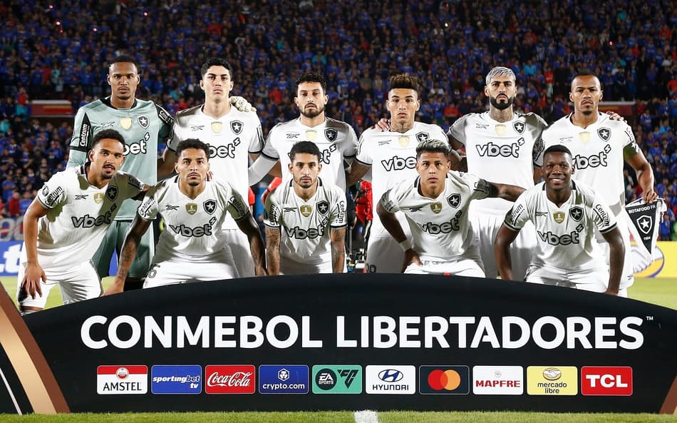 Botafogo-Universidad-de-Chile-Libertadores-aspect-ratio-512-320