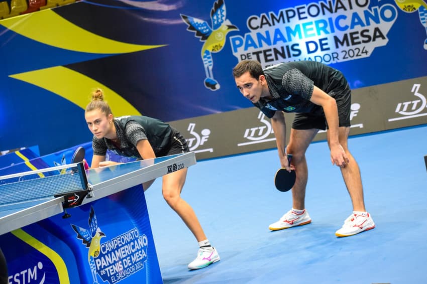 Bruna Takahashi e Hugo Calderano no Pan-Americano de tênis de mesa