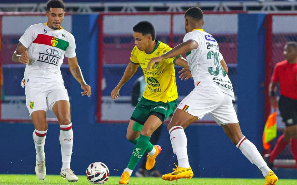 Ituano e Brusque vencem e se juntam aos líderes da Série C do Brasileirão