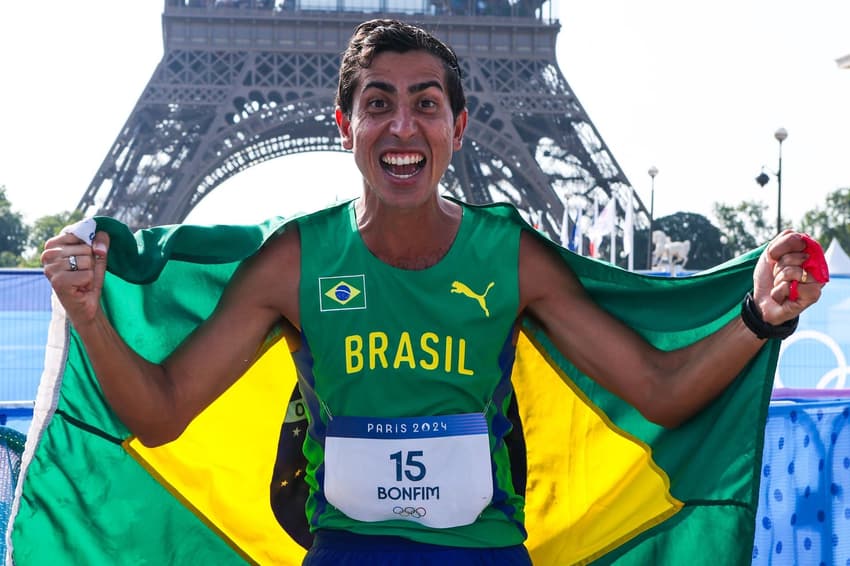 Caio Bonfim conquista a medalha de prata na Marcha Atlética em Paris 2024 após quatro participações nos Jogos. (Foto: Wagner Carmo/CBAt)