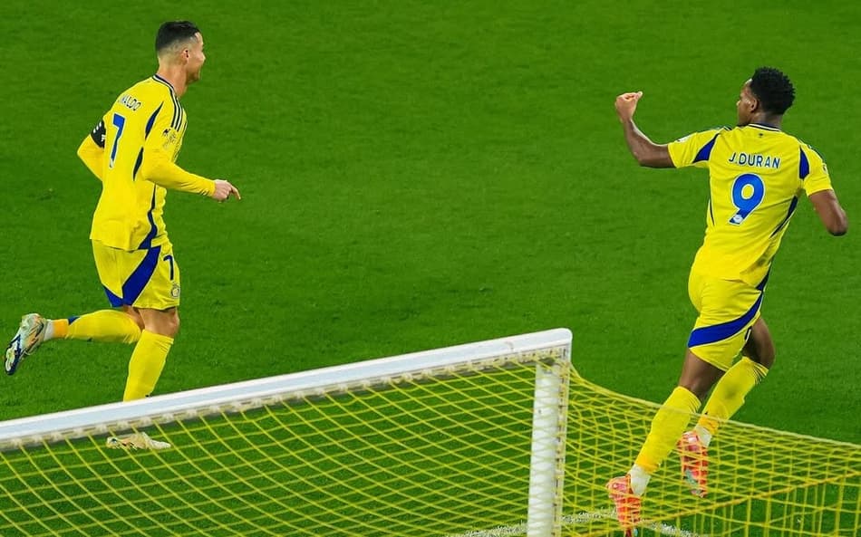 CR7-DURAN-INSTAGRAM-ALNASSR-aspect-ratio-512-320