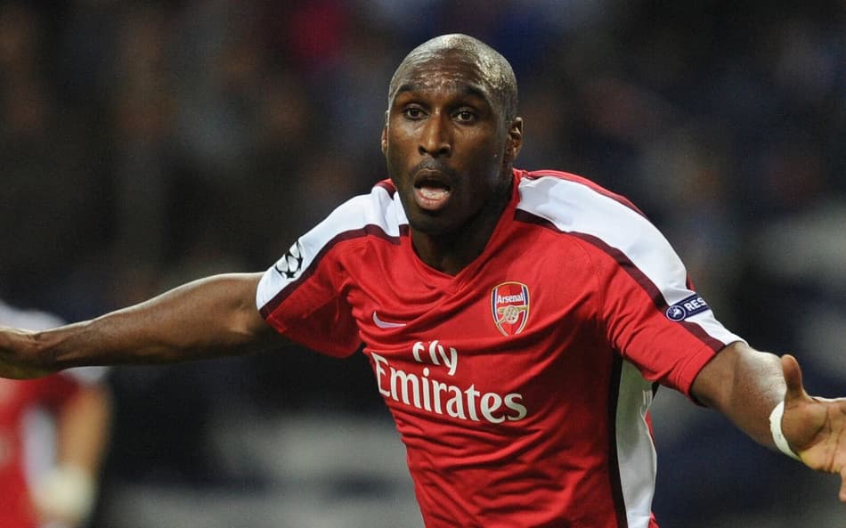 Por onde anda Sol Campbell, ex-jogador da Inglaterra?