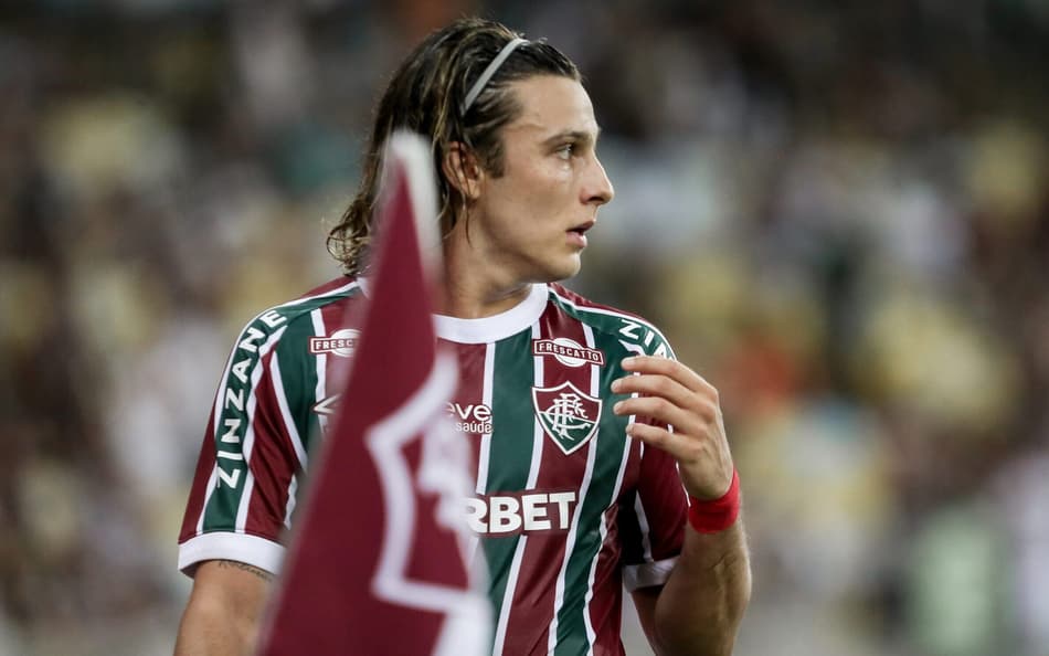 Comentarista de arbitragem aponta erro grave em Fluminense x Santos