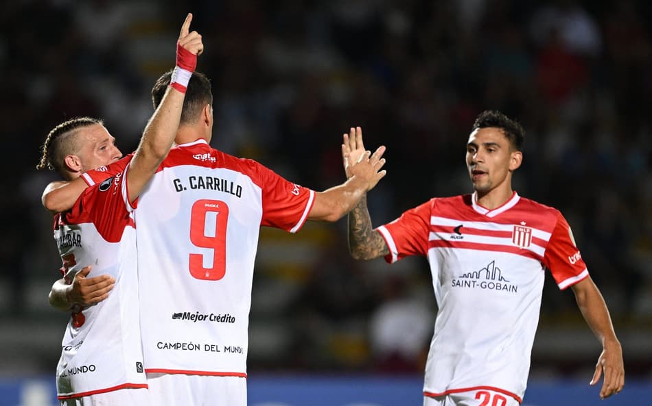 Estudiantes, rival do Botafogo na Libertadores, vive ‘nova era’ de investimentos