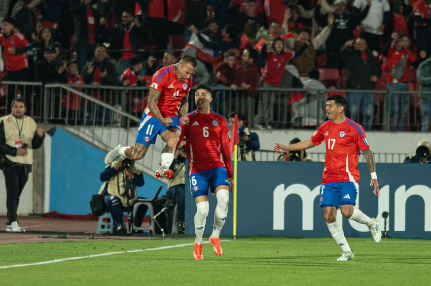Santiago, Chile. 10th Oct, 2024. SANTIAGO, CHILE – OCTOBER 10: Eduardo Vargas celebrates after scoring a goal during the FIFA World Cup Qualifiers 2026 match between Chile and Brazil at Nacional Julio Martinez Pradanos Stadium on October 10, 2024 in Santi