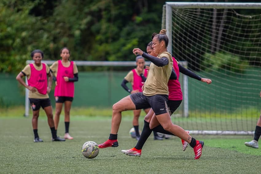 Treino do time feminino do Vitória Foto: Divulgação / EC Vitória