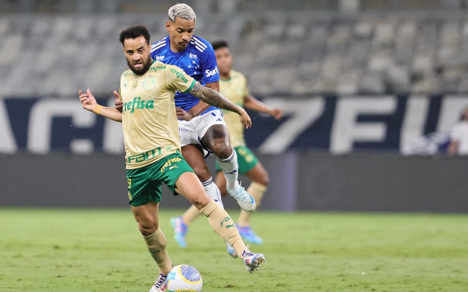 Cruzeiro enfrenta Mushuc Runa no Mineirão sem torcida