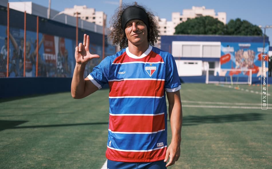 David Luiz inicia jornada no Fortaleza com exames e apresentação