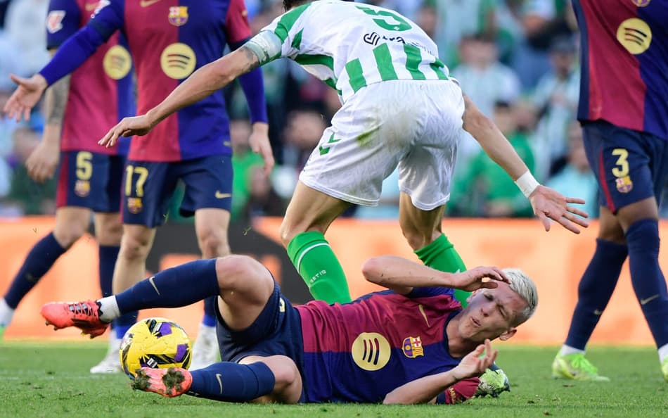 Barcelona tem novo reforço e nova baixa para enfrentar o Betis pela La Liga