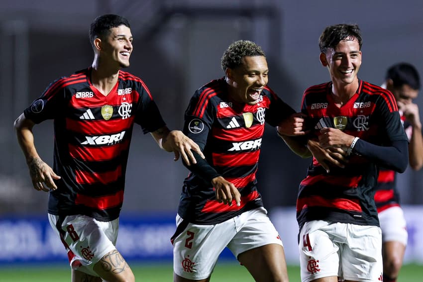 Daniel Sales comemora gol marcado pelo Flamengo sobre o Danubio, pela Libertadores Sub-20