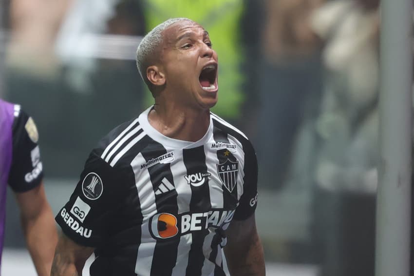 Deyverson, do Atlético-MG, não pode jogar a Copa do Brasil pelo time mineiro (Foto: Gilson Lobo/AGIF)