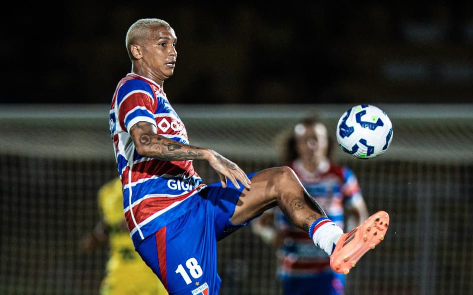 Deyverson faz primeiro jogo como titular no Fortaleza; veja números