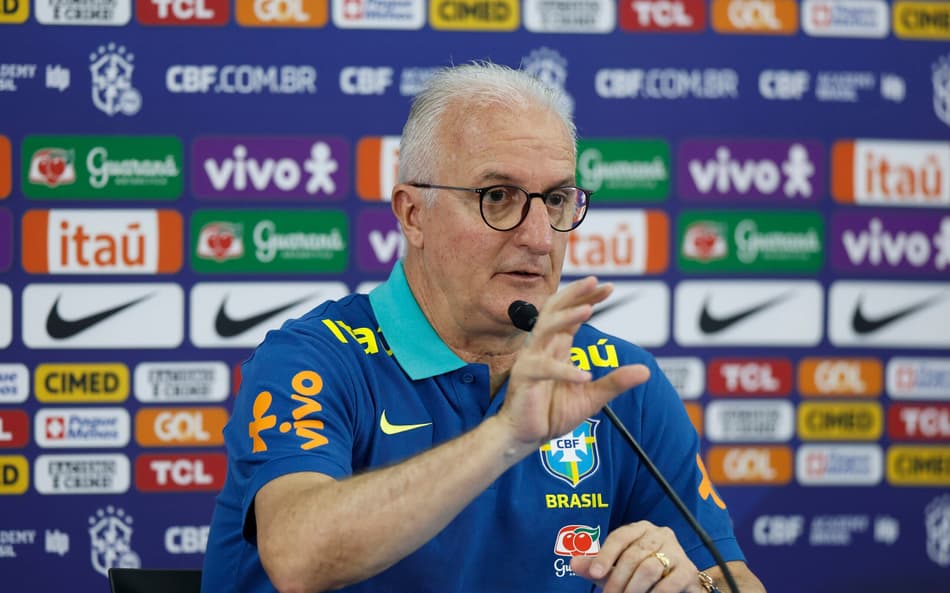 Rizek questiona declaração de Dorival antes de Brasil x Colômbia: ‘Problema’