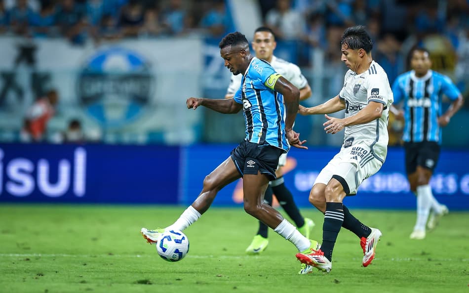 Quinteros promove rodízio de capitães no Grêmio; entenda os motivos