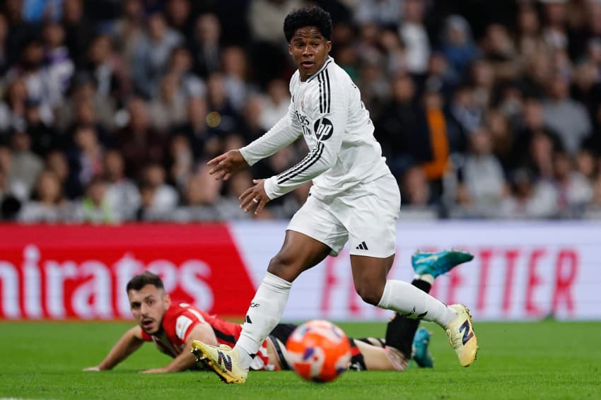 Endrick em ação pelo Real Madrid diante do Athletic Bilbao, pela La Liga