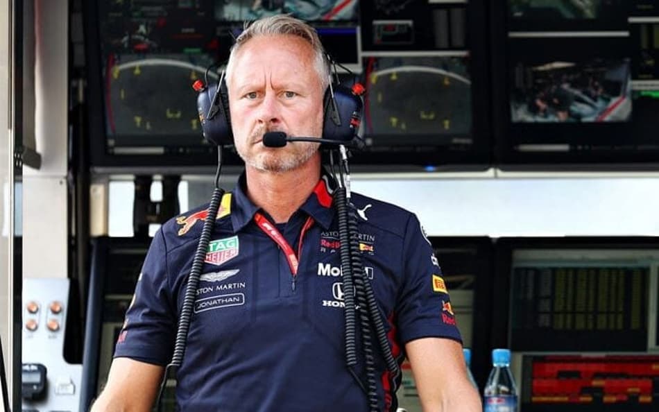 Novo chefe de Bortoleto na F1 esteve em polêmica de título de 2021