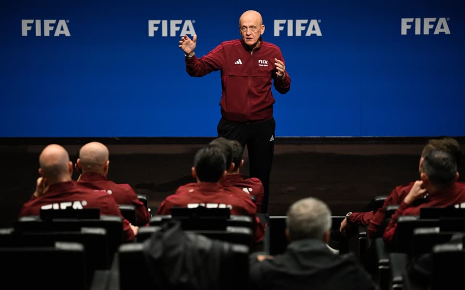 Árbitros farão uso de câmeras corporais no Mundial de Clubes da Fifa
