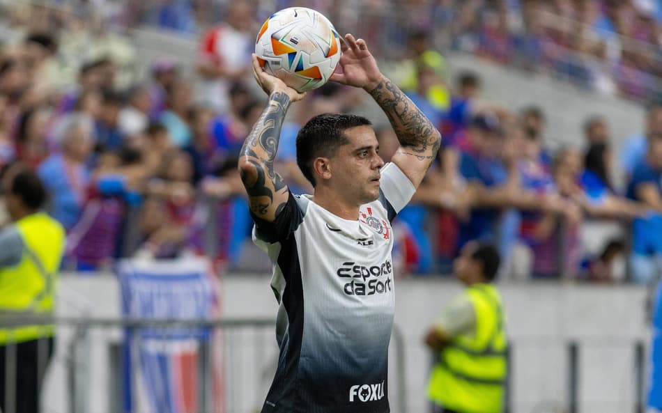 ‘Terrão’ pode ser a solução para suprir saída de Fagner do Corinthians