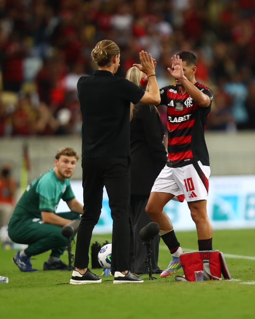 Filipe Luís Arrascaeta Flamengo Juventude