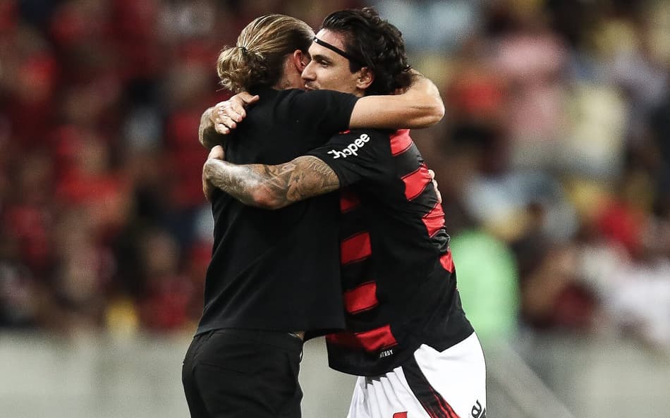 Filipe Luís celebra goleada do Flamengo, mas alerta: ‘Não me iludo’