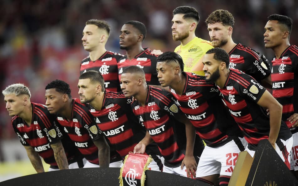 Ex-funcionário do Flamengo revela suposta premiação polêmica para jogadores