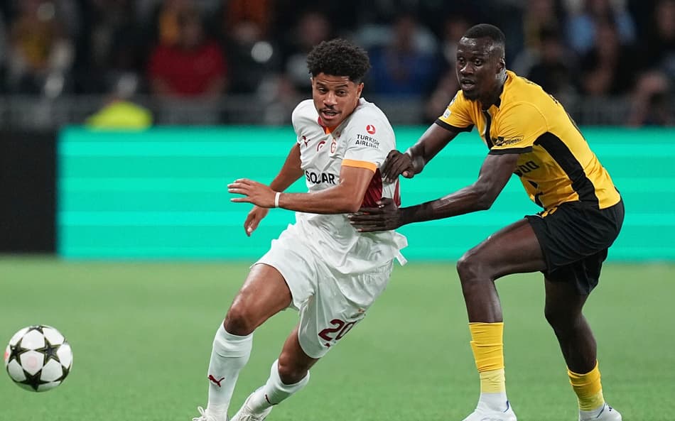 Galatasaray toma gol no fim e é derrotado nos playoffs da Champions League; veja os resultados dos jogos de ida