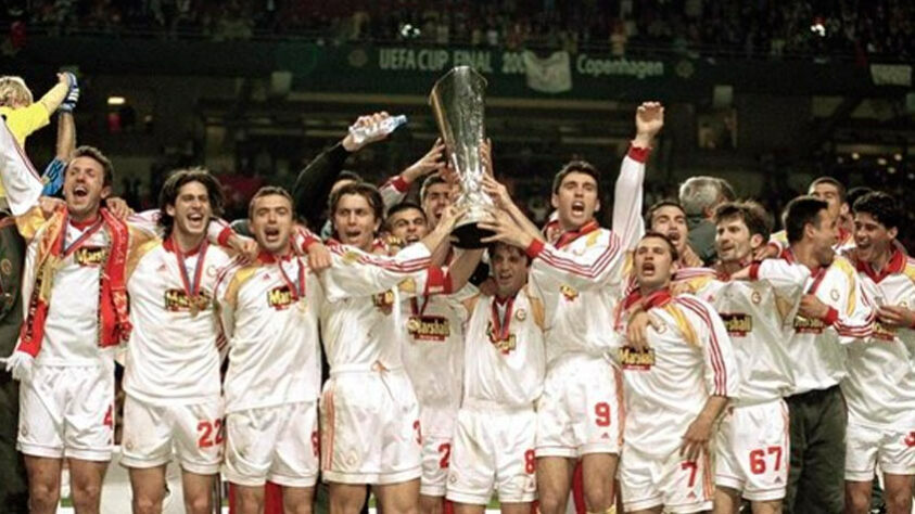 Galatasaray: um título conquistado, em 1999/00. Galatasaray: um título conquistado, em 1999/00.