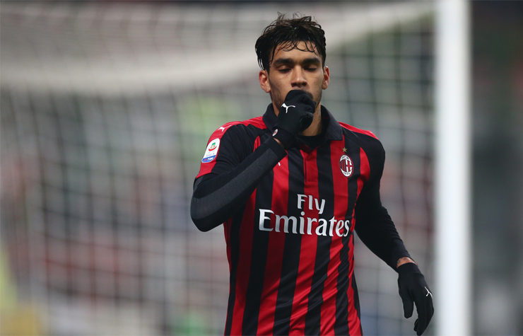 6º lugar: Lucas Paquetá (meia) - Saiu do Flamengo para o Milan (ITA) em 2019 - Valor: 38,4 milhões de euros. 6º lugar: Lucas Paquetá (meia) - Saiu do Flamengo para o Milan (ITA) em 2019 - Valor: 38,4 milhões de euros.