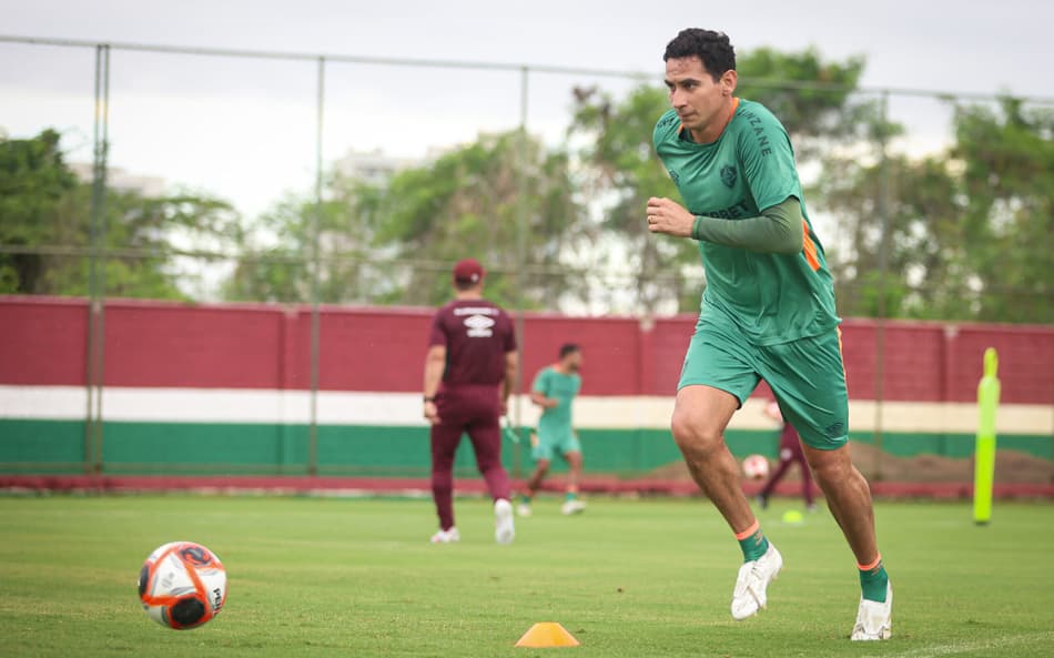 Ganso passará por procedimento médico, e Fluminense prevê data de retorno