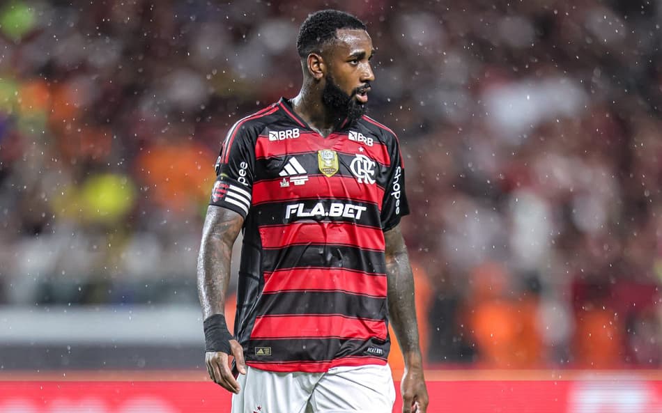 Gerson, do Flamengo, elogia atuação de jogador do Vasco: ‘Tem que parabenizar’